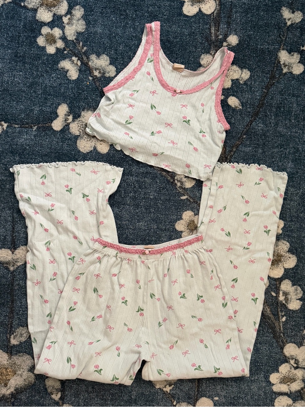 Ribbed Floral Two-Piece Pajama Set — White with Pink Trim
